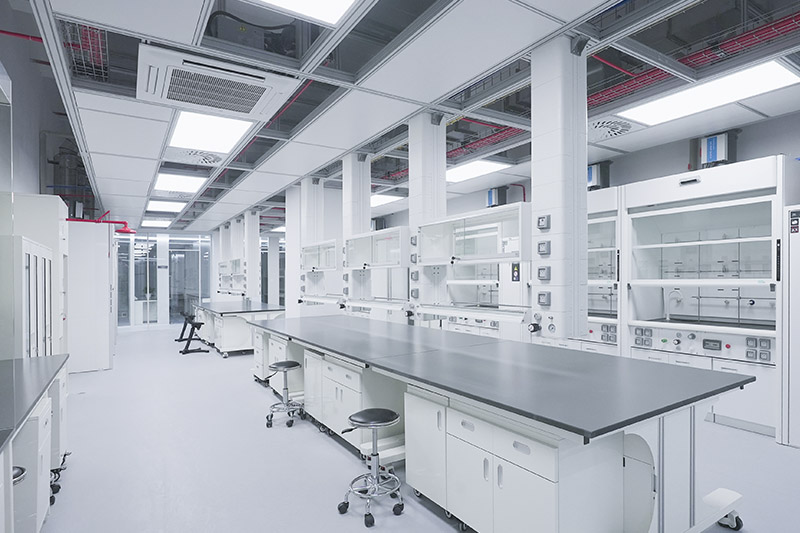 连州实验室革新：安全与科技的现代融合